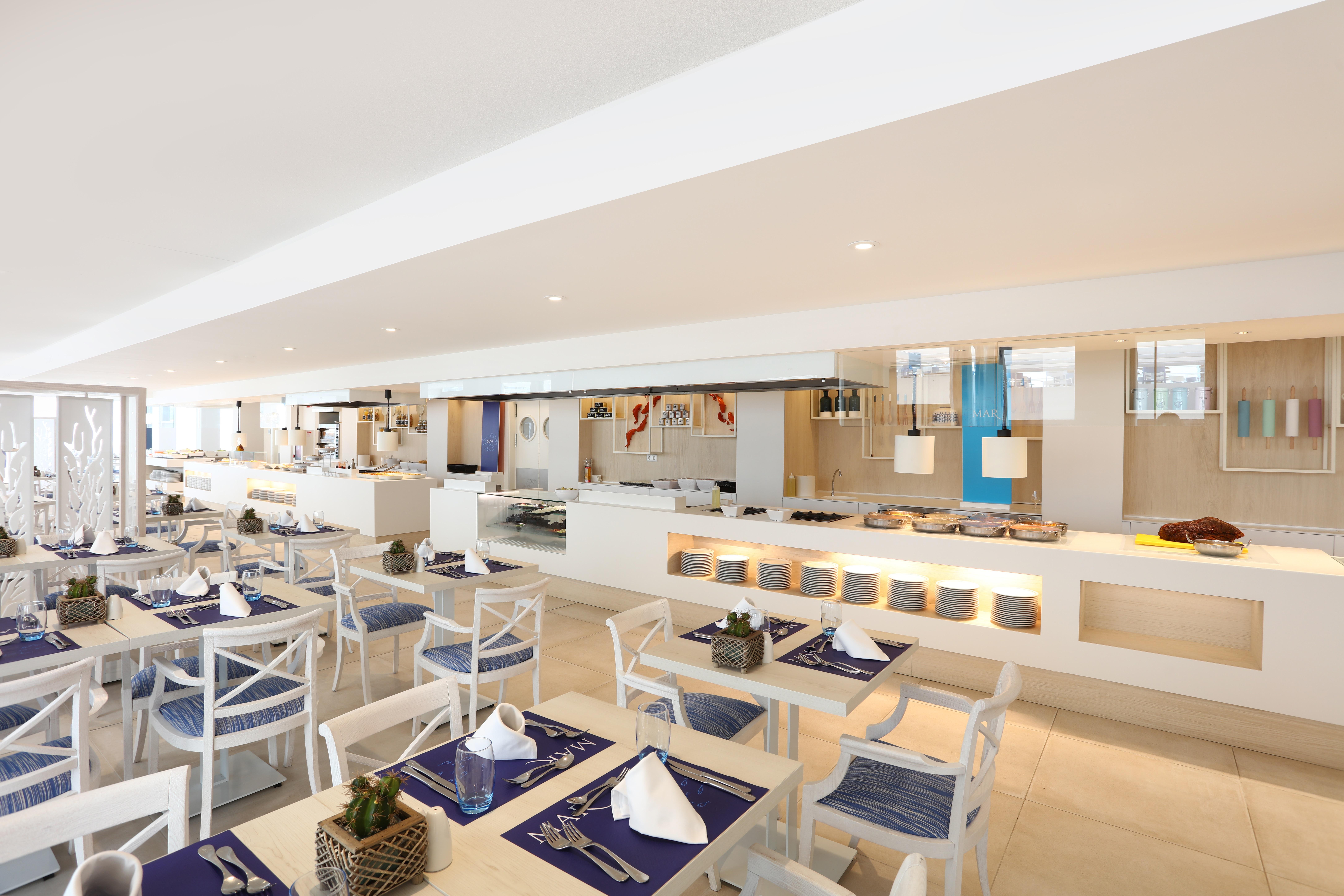 Отель Iberostar Waves Bahia De Palma - Adults Only Плайя де Пальма Экстерьер фото