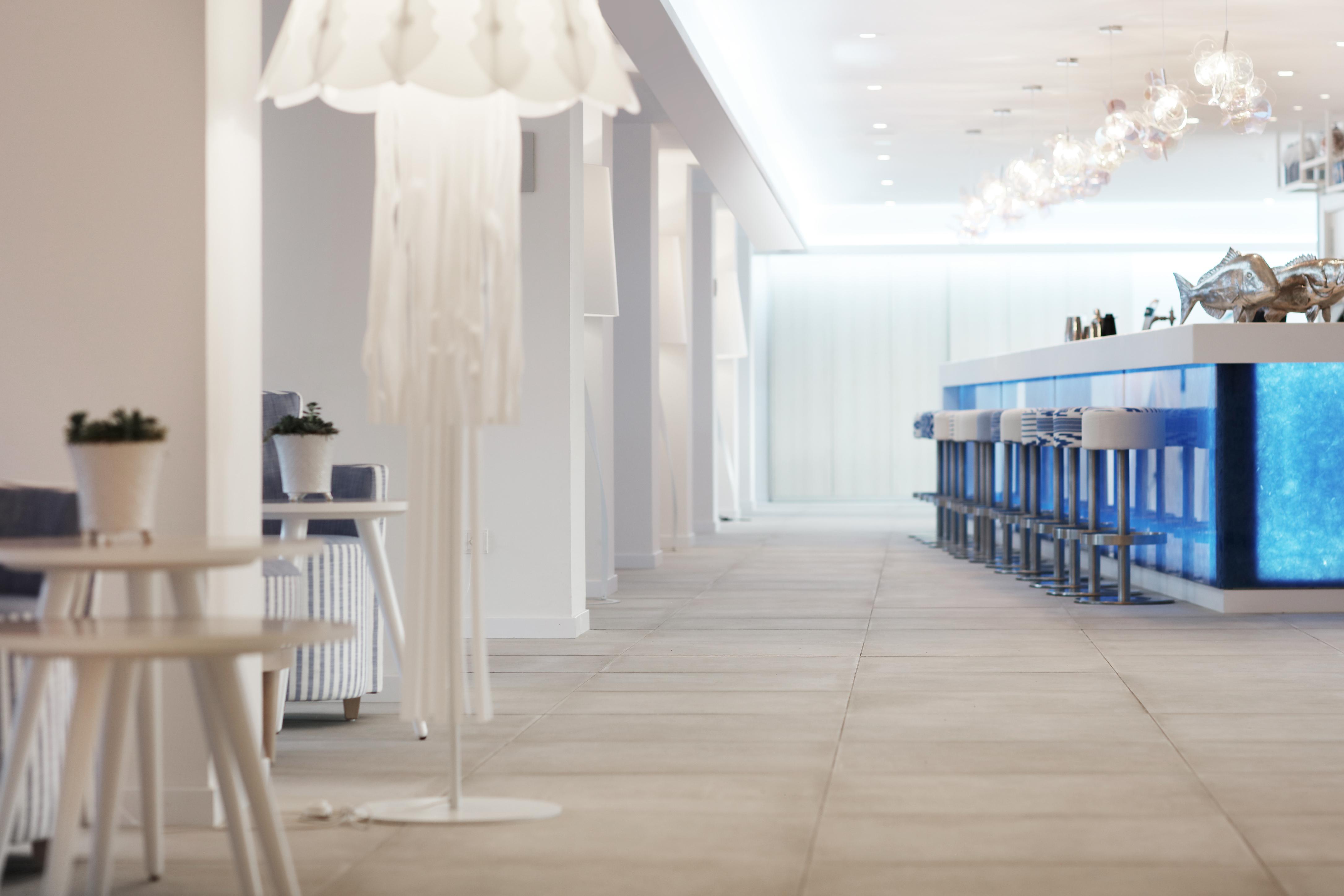 Отель Iberostar Waves Bahia De Palma - Adults Only Плайя де Пальма Экстерьер фото