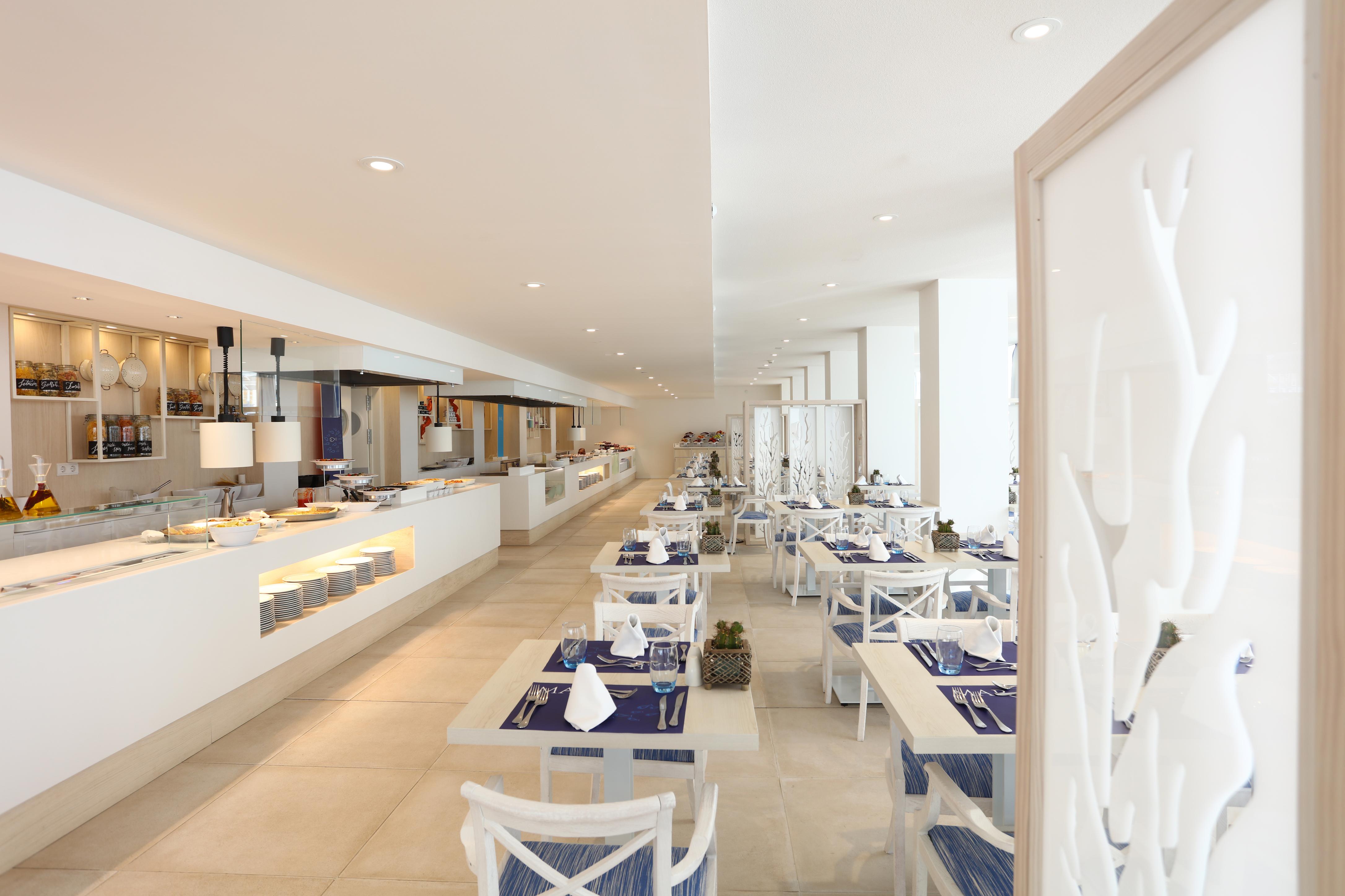 Отель Iberostar Waves Bahia De Palma - Adults Only Плайя де Пальма Экстерьер фото