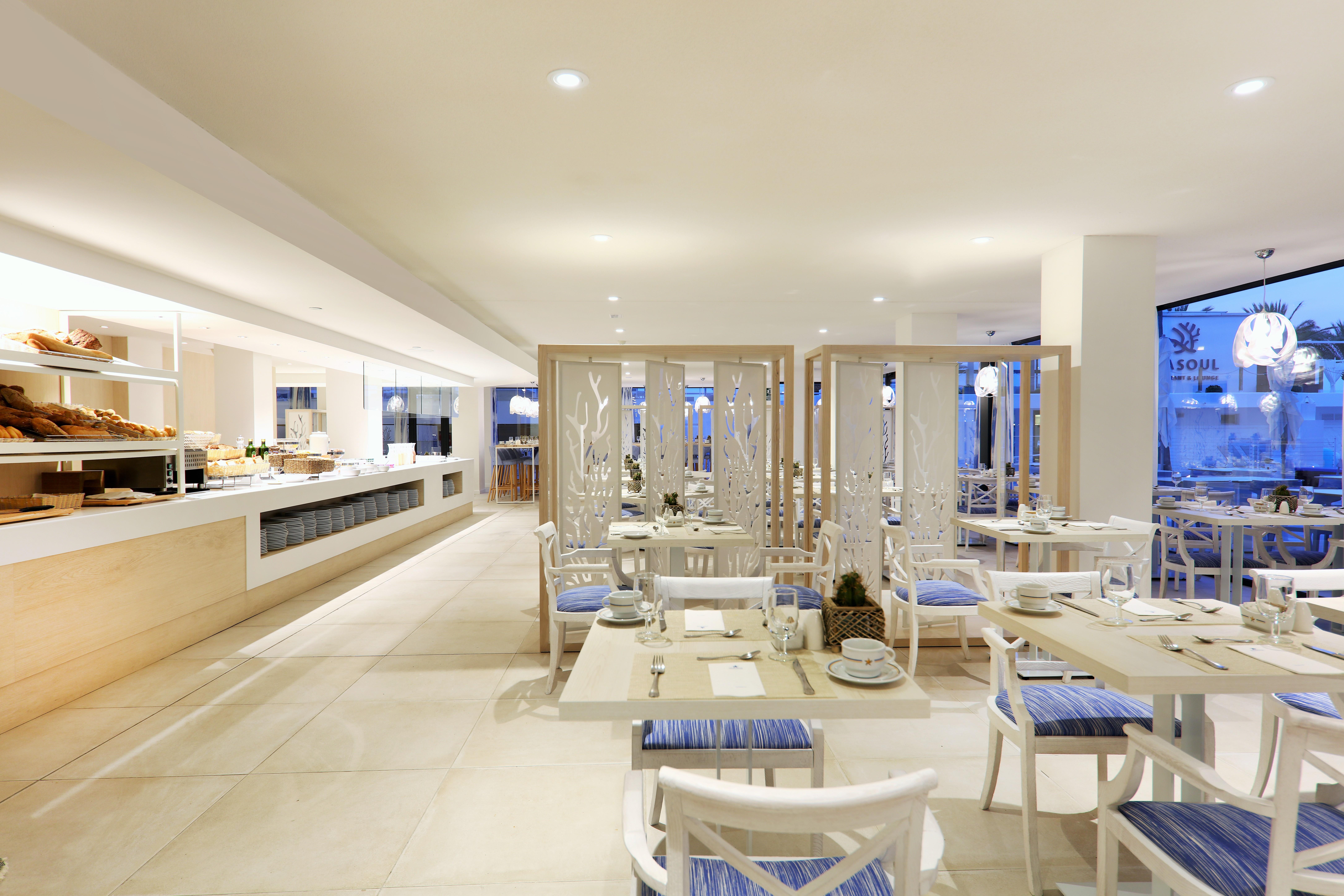 Отель Iberostar Waves Bahia De Palma - Adults Only Плайя де Пальма Экстерьер фото