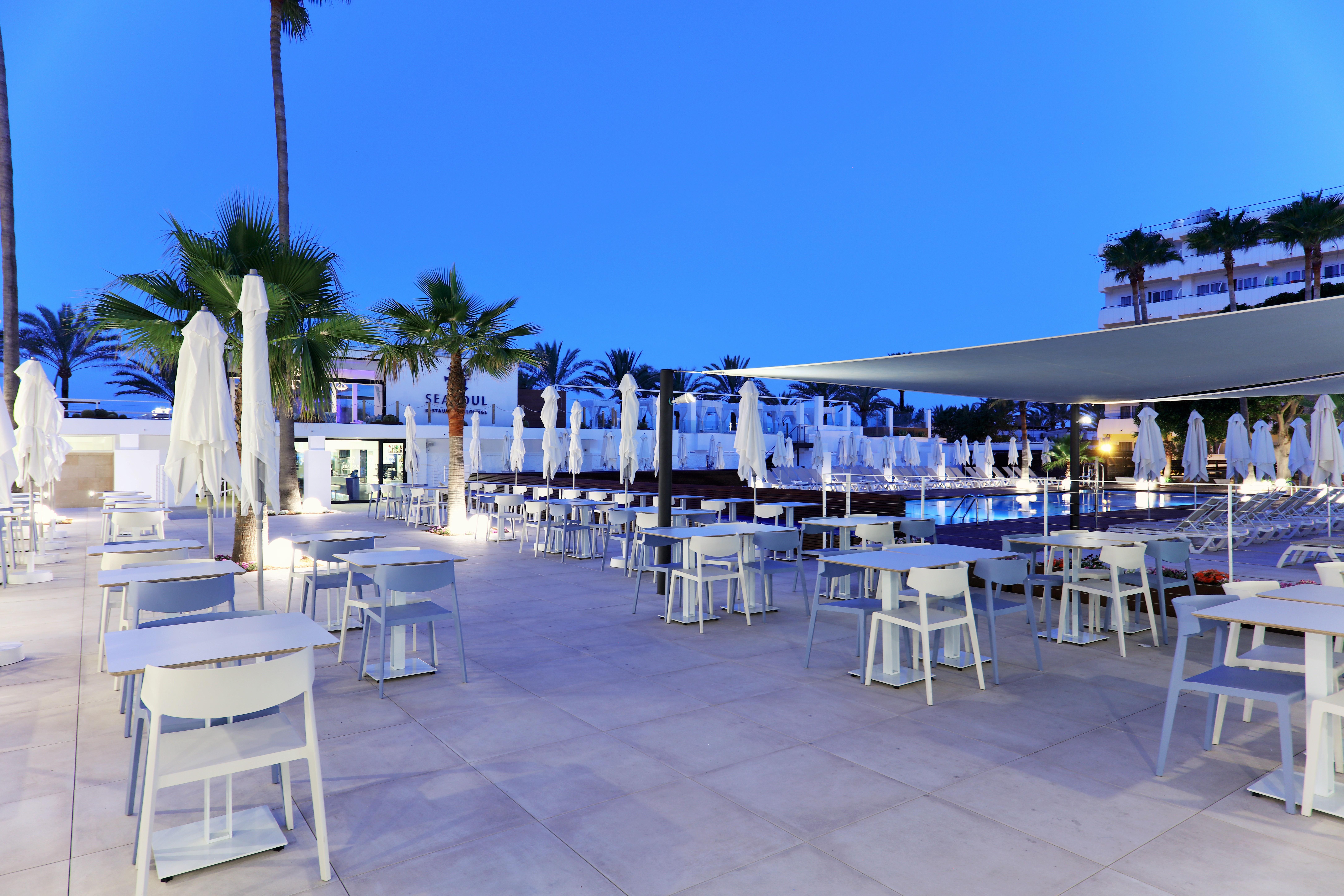 Отель Iberostar Waves Bahia De Palma - Adults Only Плайя де Пальма Экстерьер фото