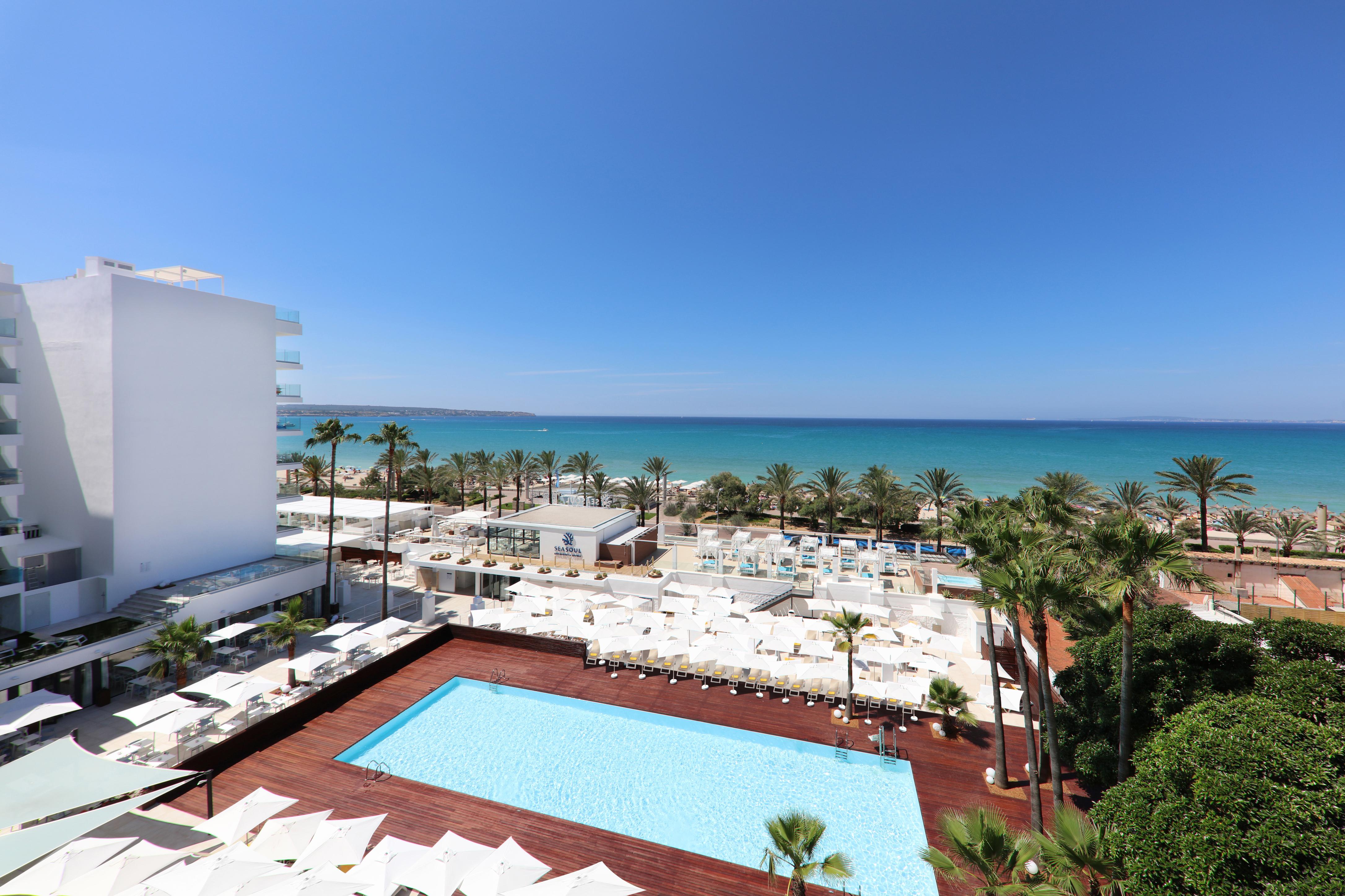 Отель Iberostar Waves Bahia De Palma - Adults Only Плайя де Пальма Экстерьер фото