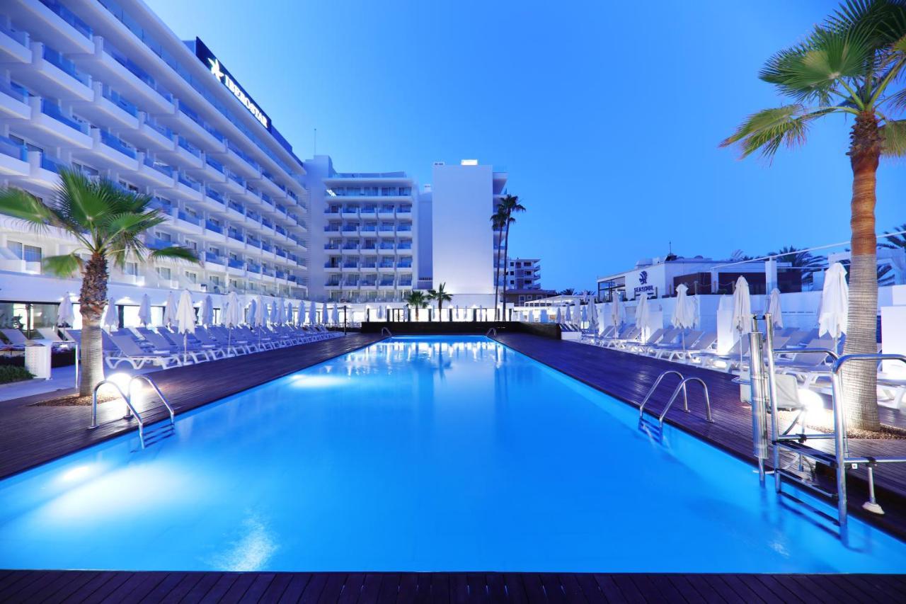 Отель Iberostar Waves Bahia De Palma - Adults Only Плайя де Пальма Экстерьер фото